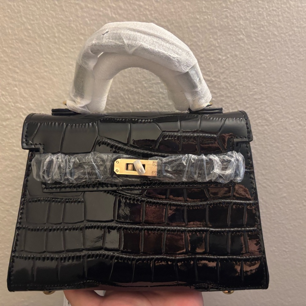 Black Croc-Embossed Top Handle Bag - Elegant Women's Handbag 20cm